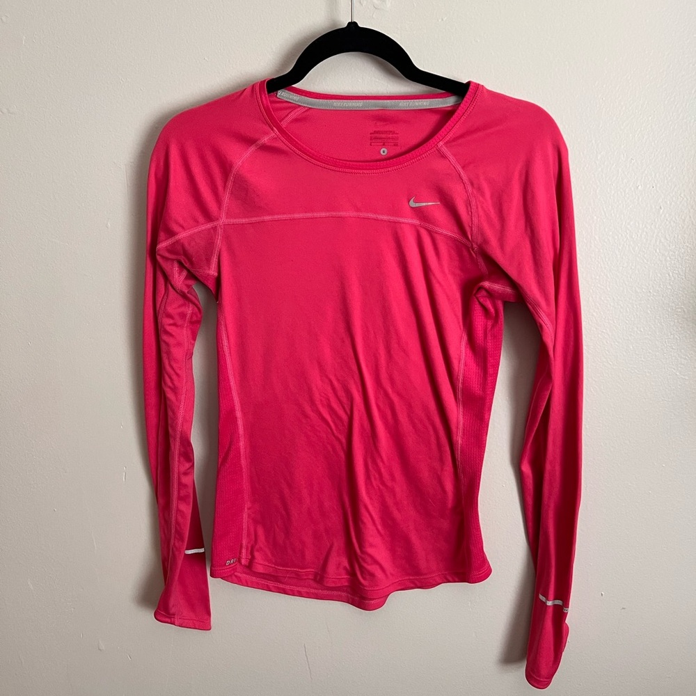 Nike drifit running long sleeve shirt